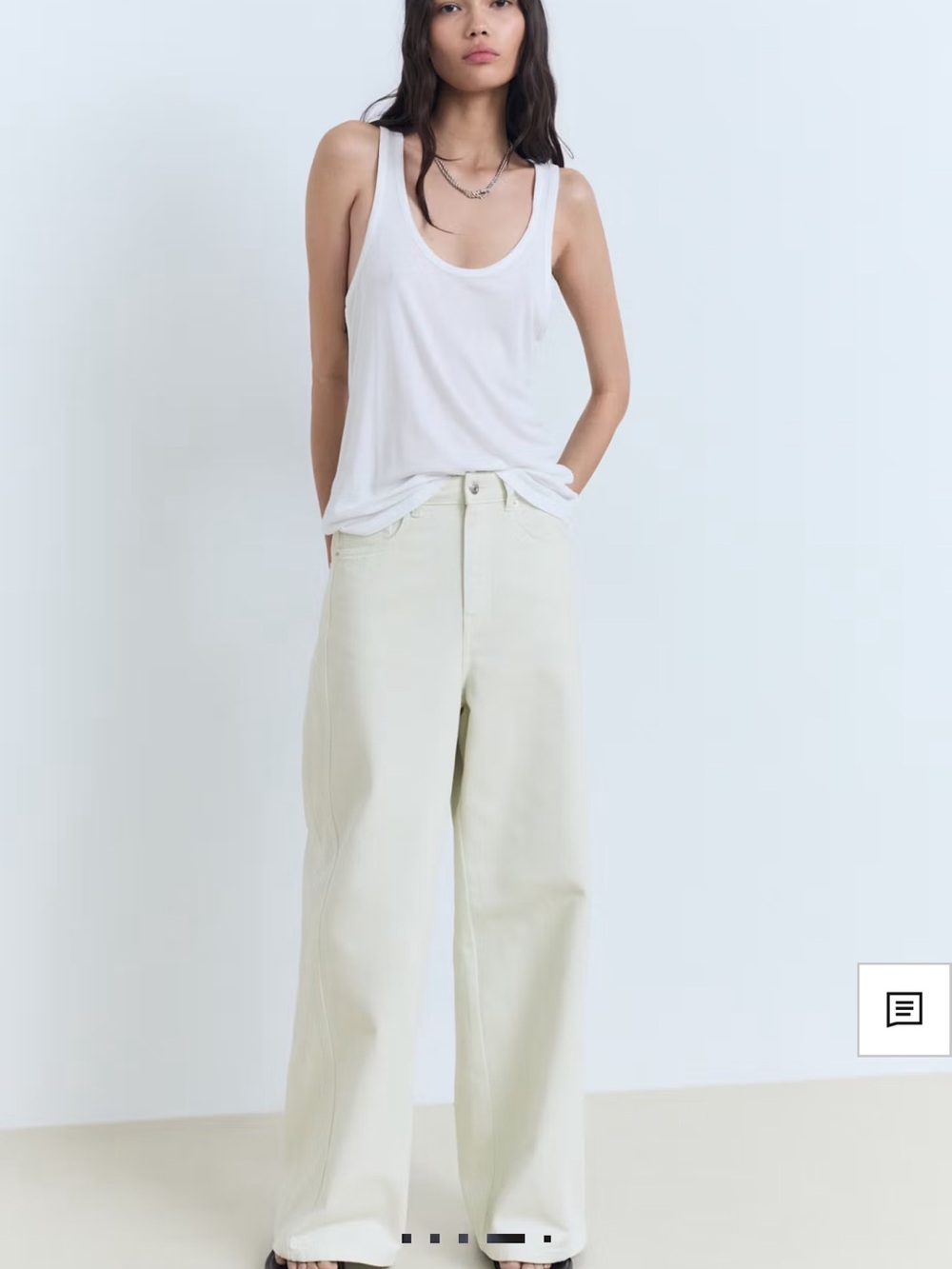 Wide-Leg mid-Rise Pants in Off-White